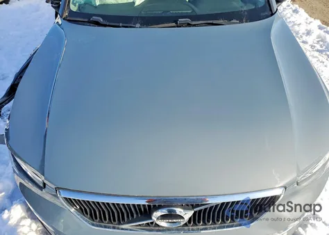 2020 Volvo Xc40 T5 Momentum from USA, damaged, VIN YV4162UK8L2308484